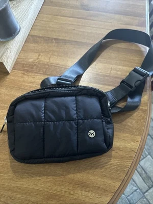 Women One Size Puff Black Travel Large Belt - Image 1 of 4