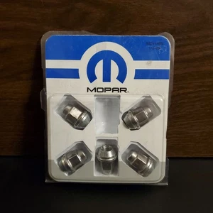 Mopar 82211405 Lugnut Set Genuine Jeep Accessories Wheel Lock Kit - Picture 1 of 7