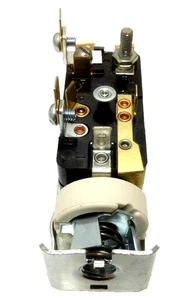 OEM/Ford B6T-11654-A. Headlight Switch FREE SHIPPING! - Foto 1 di 5