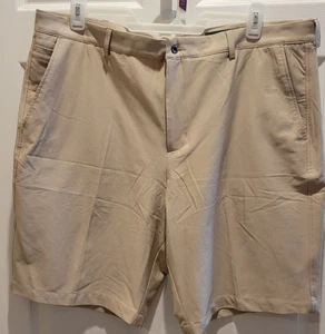 Under Armour Heat Gear Tan Shorts 40 Performance Golf Pre-Owned Great Cond - Picture 1 of 4