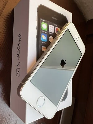 Apple iPhone 5s - 16GB - Argento (Sbloccato) - Immagine 1 di 4