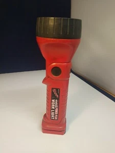 LINTERNA MILWAUKEE ROJA 12v 14.4v 49-24-0155  - Imagen 1 de 4