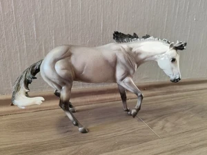 Breyer Pferd Modellpferd Traditional Cirrus Special - Bild 1 von 5