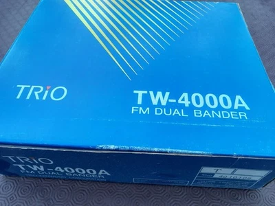 Trio Kenwood TW4000A FM 2m and 70cms dual bander. Old but in good working order. - Image 1 of 4