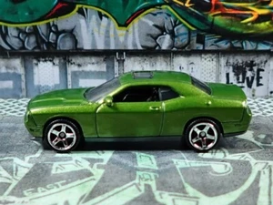 MATCHBOX / 2008 Dodge Challenger (Metallic Green). - Picture 1 of 6