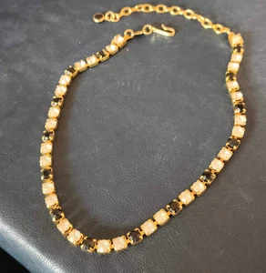 collana girocollo dorata con cristalli vintage americana anni 70 firma Trifari - Imagen 1 de 4