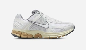 Nike Vomero 5 Summit White / Pure Platinum Women’s Size 8.5 / FJ2028-101 - Picture 1 of 10