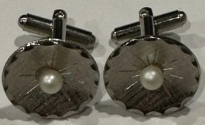 Vintage Silvertone Round White Faux Pearl Men's Cuff Links - Picture 1 of 2