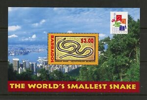 E826 Barbades 2001 World's Smallest Serpent Feuille MNH