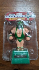 Solar Figur maskierter Gewichthebender Mann - 4,5 Zoll - grün neu - Bild 1 von 3