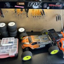 Hot Bodies E817T 1/8 Electric Truggy Roller Race Spec With Extra Parts 17mm