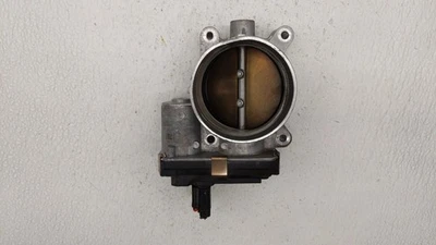 Carrocería del acelerador Chevrolet Suburban 1500 BX369 Foto 1 de 4