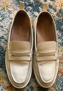 Mocasín Vionic Uptown Penny de cuero cremoso sin cordones talla 7,5 suela soporte para arco - Imagen 1 de 10