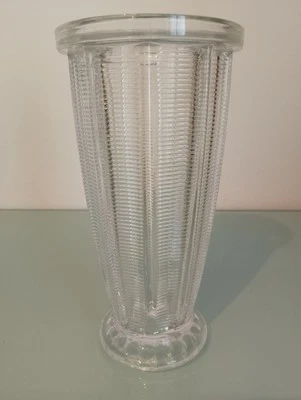 Vecchio Vaso In Vetro Trasparente Vintage Art Decò  - Immagine 1 di 4