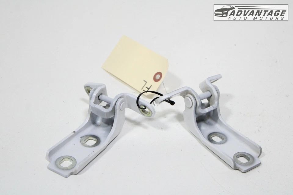 Cadillac CT4 2020-2025 sedán puerta delantera izquierda juego de bisagras superior e inferior OEM Foto 1 de 4