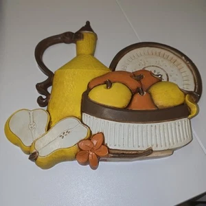 Homco Home Interiors Fruit Plaque Wall Decor 7610 A  9" x 11" Syroco Made in USA - Picture 1 of 5