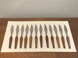 "12 CUCHILLOS PARA CARNE Vintage DISEÑOS DE MADERA FLOTA Acero Inoxidable Mediados de Siglo Modernos 8-1/2""" - Imagen 1 de 8