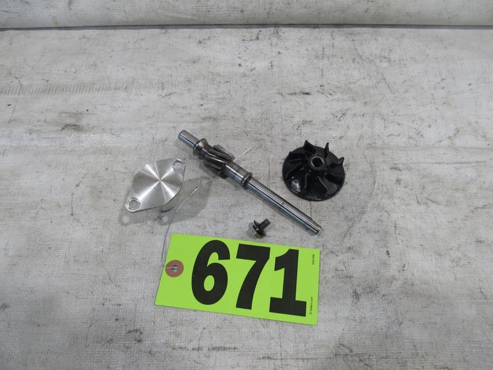 2022 Arctic Cat Riot 8000 M8000 ZR RR Water Pump Oil Shaft - Image 1 of 1