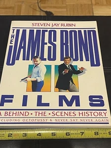 The James Bond Films: A Behind the Scenes History Steven Rubin 1983 1st revised - Imagen 1 de 10