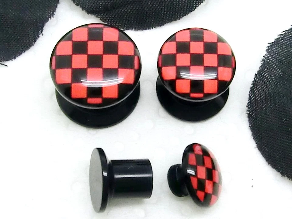 Tunnel Ear Plug Piercing Karo Schwarz/Rot Kunststoff Acryl schraubbar 3-10mm - Bild 1 von 1
