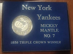 New York Yankees Mickey Mantle No.7 1956 Triple Crown Winner Coin - Picture 1 of 5