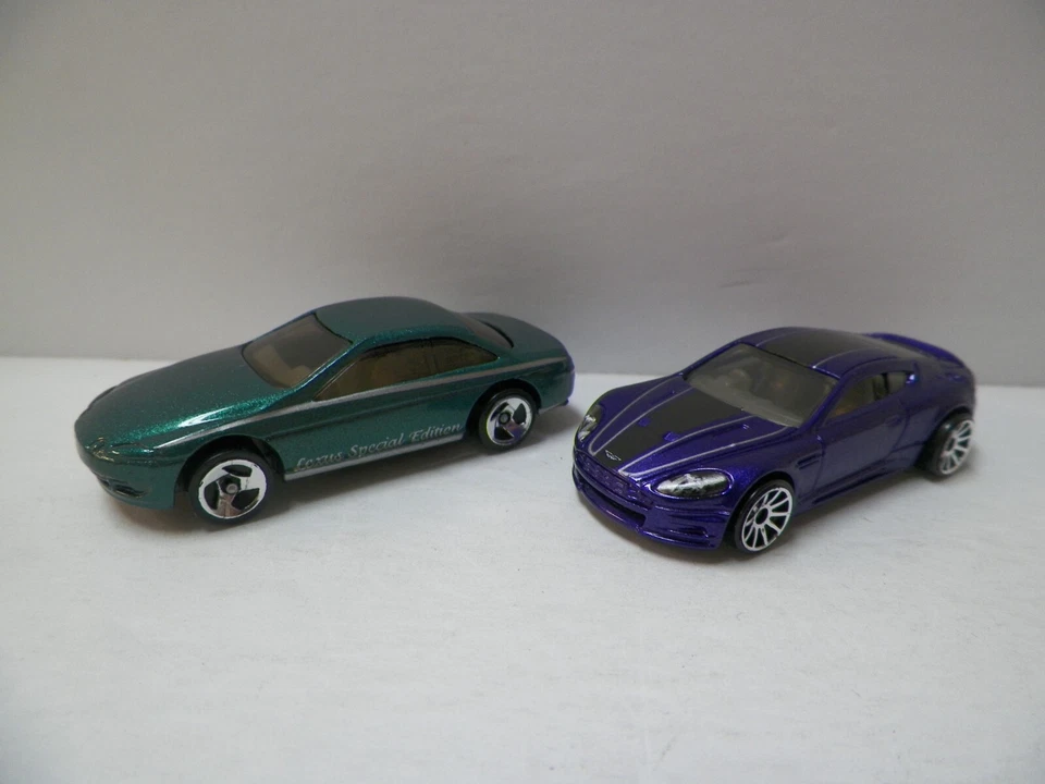 Hot Wheels - Mazda Miata - Lot S25