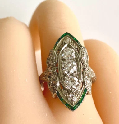 Early Art Deco White Simulated Sapphire & Green Emerald 935 Silver Cluster Ring - Image 1 of 4