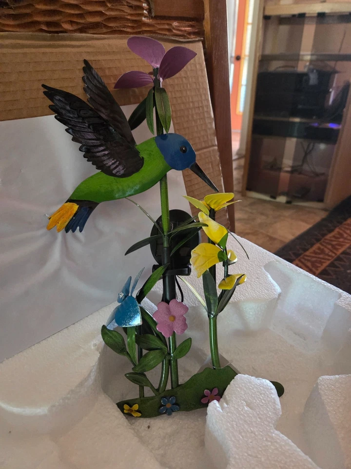 Solar LED Lighted Hummingbird Feeding In Garden Decorative Metal Garden Stake - Image 1 of 1