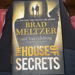 The House of Secrets by Brad Meltzer Signed 1st Edition 2016 Hard Back - Picture 1 of 2