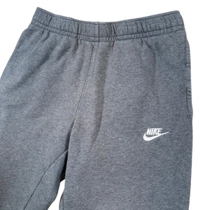 Nike Fleece Jogginghose Sweatpants bequem Freizeit Lounge Activewear grau Small - Bild 1 von 8