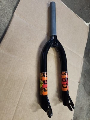 NOS GT BMX Fork 20" Black 1 1/8" Threadless  3/8" Dropout - Image 1 of 3