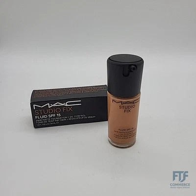 MAC Studio Fix Fluid SPF15 24HR Matte Foundation + Oil Control No.NW40 (30 ml) - Bild 1 von 4