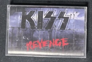 KISS - REVENGE - CASSETTE / TAPE ALBUM - GENE SIMMONS - PAUL STANLEY - Picture 1 of 10