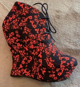* madison shoedazzle lila Platform Floral Shoes Sz 8 5.5” Heel Inc 1.5” Platform - Picture 1 of 9