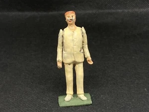 Cricketer COPY OF BRITAINS (Yellow 743) - Picture 1 of 7