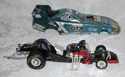 John Force GTX Start Up 2004 Mustang Funny Car edición limitada escala 1:24 Foto 1 de 4