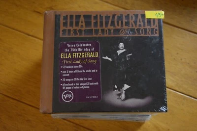 ELLA FITZGERALD "FIRST LADY OF SONG" CD DELUXE [NEW] 3 DISC RARE BOOK CASE [165] Foto 1 de 4