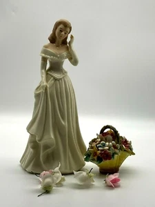 Vintage Porcelain Figurine Regal House Collection Jayne - Picture 1 of 8