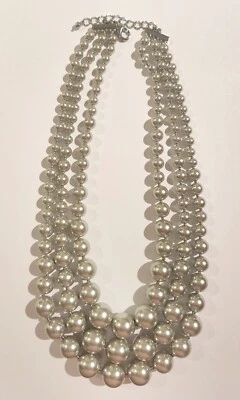 COLLAR DE PERLAS Plata NUEVO sin Etiqueta PERLAS GRISES + CAJA DE REGALO Foto 1 de 3