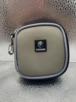 Nintendo Gamecube OEM Oficial 12 Juego Estuche Soporte Disco Gris Con Clip para Cinturón Foto 1 de 3