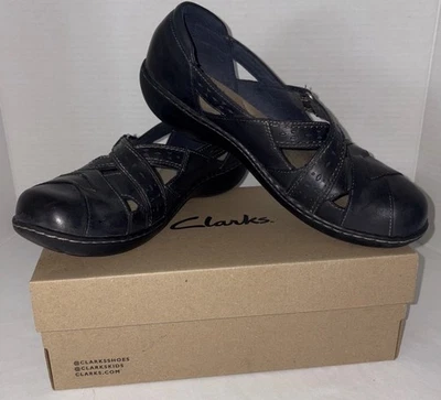 Clarks Ashland Spin Q Women’s Dark Navy Marine Leather Slip On Shoes, Size 9W - Image 1 of 4