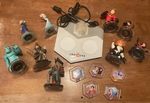 Ps4 Disney Infinity Base Characters And Cards - Picture 1 of 1