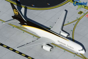 GEMINI JETS UPS AIRLINES BOEING B757-200PF 1:400 DIE-CAST GJUPS1992 IN STOCK - Picture 1 of 3