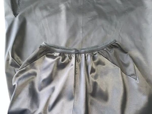Vtg Shiny Swishy Noisy Nylon Half Slip Skirt LONG Vanity Fair USA Satin Tab S/M - Picture 1 of 8