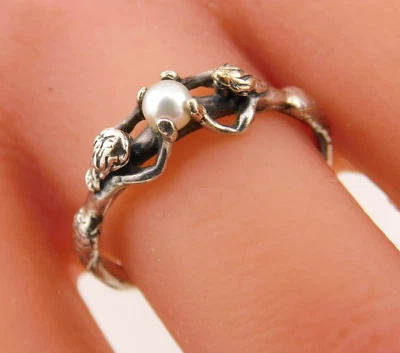 Signed D.R.S. 925 Sterling Silver Mermaids & Pearl Band Ring SZ 7 (snug) - Image 1 of 4