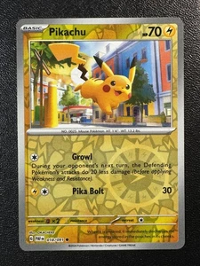 Pikachu - 018/091 Holograma Inverso Común SV: Paldean Fates Casi Nuevo - Imagen 1 de 2