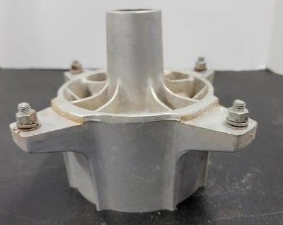 SUZUKI RV90 RV 90 1973 FURGONETA RUEDA DELANTERA BUJE FRENO  Foto 1 de 4