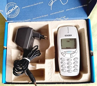 Nokia 3310 perfettamente funzionante con caricabatteria, batteria, scatola d'acq - Immagine 1 di 4