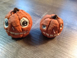 2 VINTAGE POLIWOGGS DATIERT 1999 UND SIGNIERT VOLKSKUNST JACK-O-LATERNEN - Bild 1 von 8