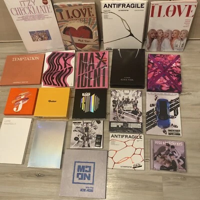 HUGE K POP CD LOT! Stray Kids BTS Monsta X I-DLE Antifragile Tomorrow X Together Foto 1 de 4